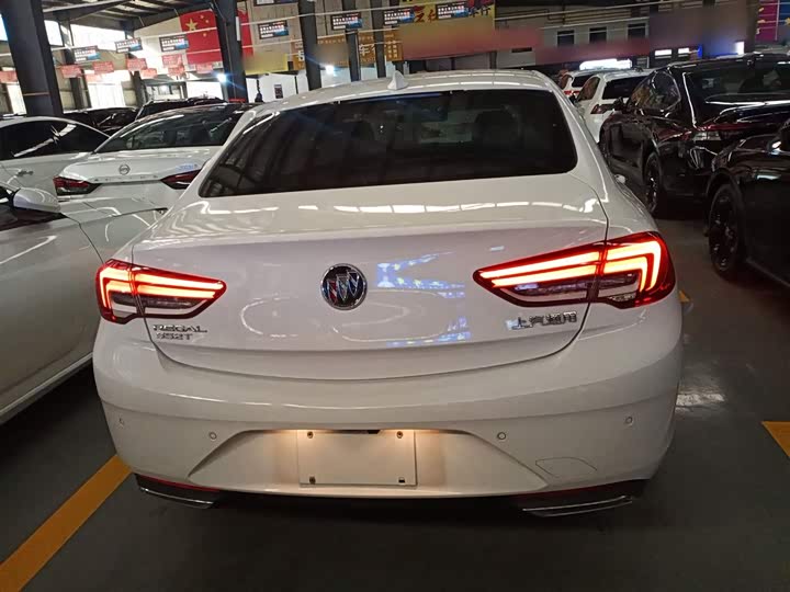 Фото 6 - Buick Regal