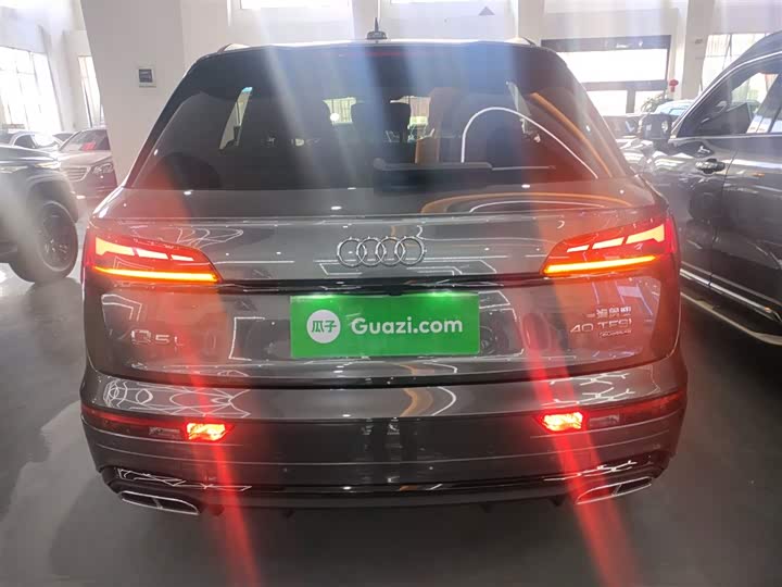 Фото 6 - Audi Q5L