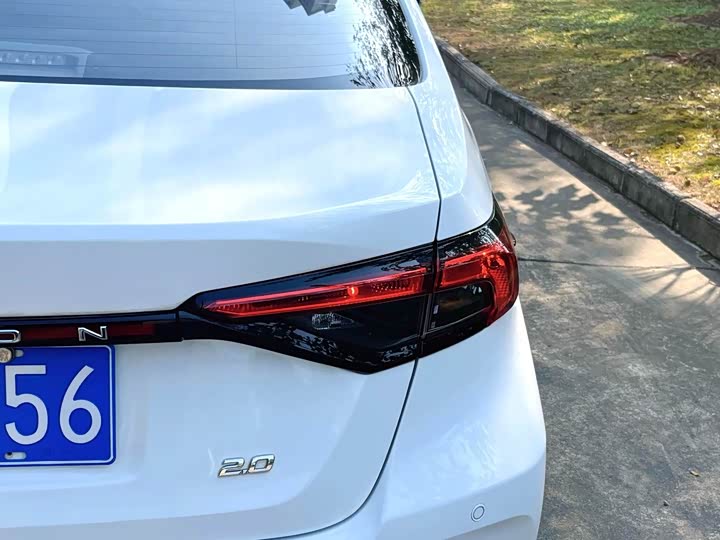 Фото 8 - Toyota Allion