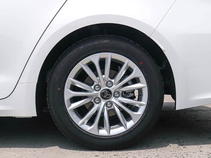 Фото 9 - Toyota Allion