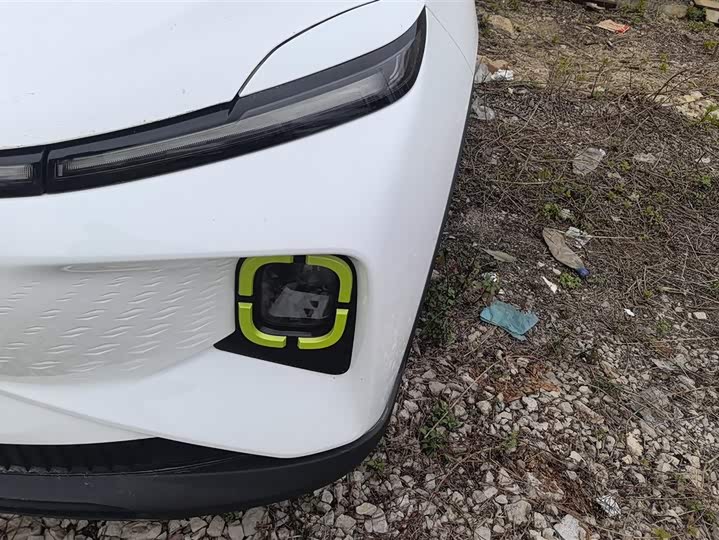 Фото 5 - Geely Geometry E Firefly