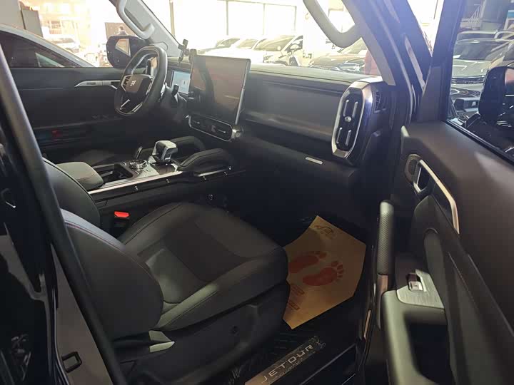 Фото 8 - Jetour T2