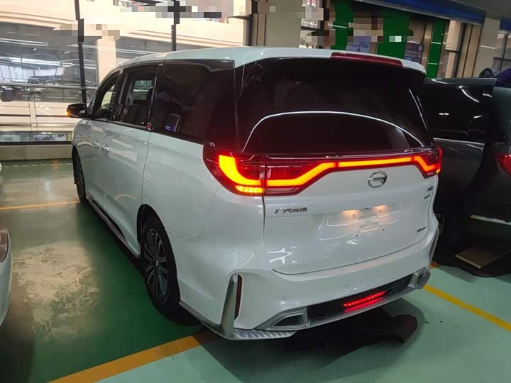 Фото 5 - GAC Trumpchi M8