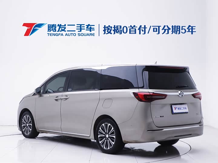 Фото 3 - Buick GL8 ES