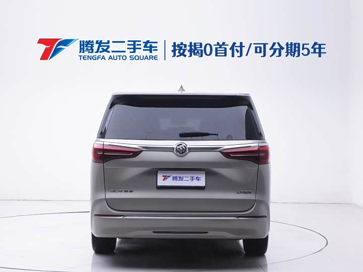 Фото 4 - Buick GL8 ES