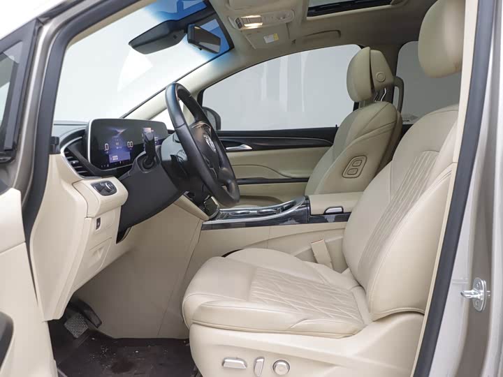 Фото 7 - Buick GL8 ES