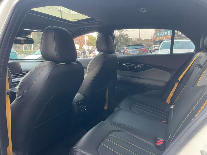 Фото 7 - GAC Trumpchi Empow R