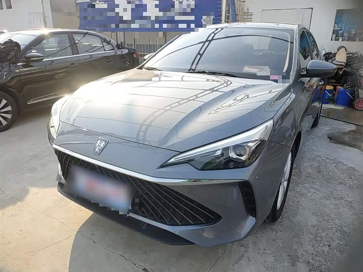 Фото 1 - Roewe i5