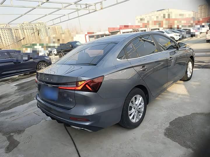 Фото 7 - Roewe i5