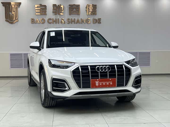 Фото 3 - Audi Q5L