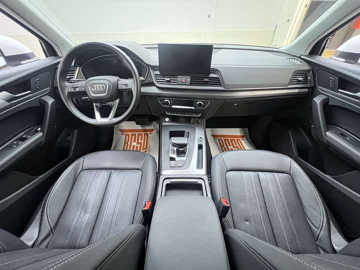 Фото 7 - Audi Q5L