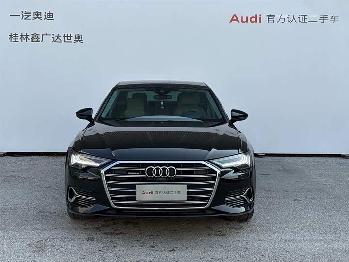 Фото 2 - Audi A6L