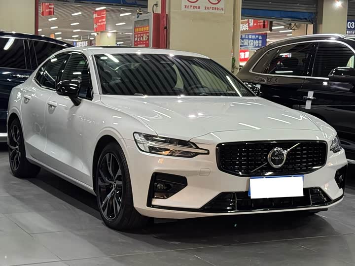 Фото 3 - Volvo S60