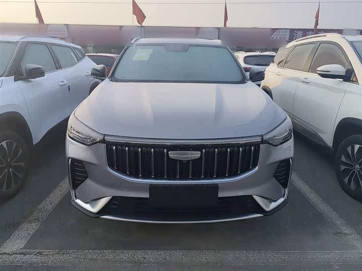 Фото 3 - Geely Atlas