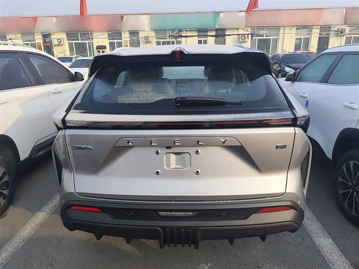 Фото 6 - Geely Atlas