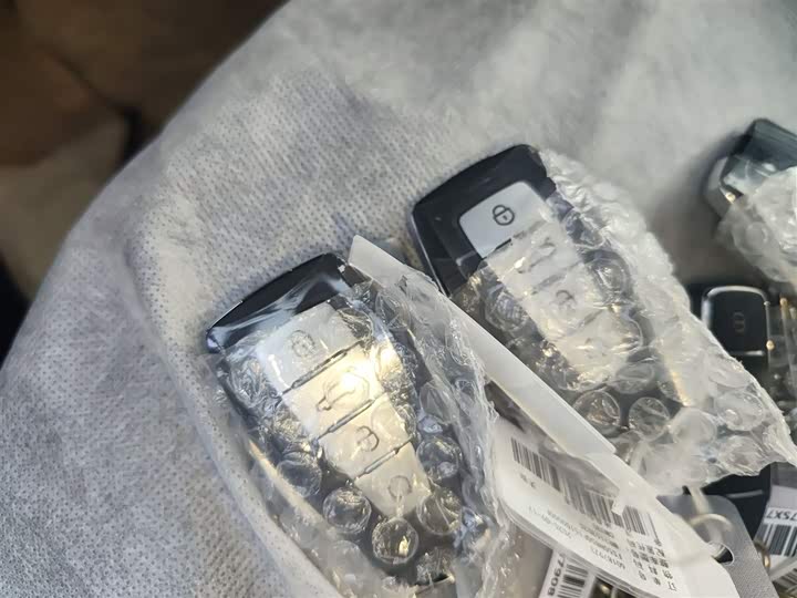 Фото 9 - Geely Atlas