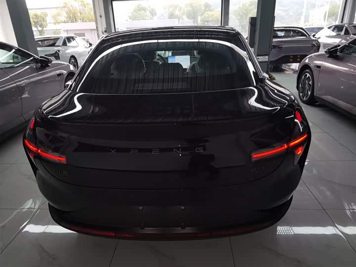 Фото 6 - XPeng Mona M03