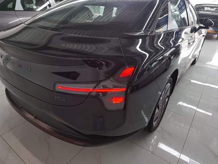 Фото 8 - XPeng Mona M03