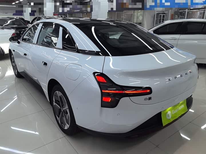 Фото 5 - XPeng Mona M03