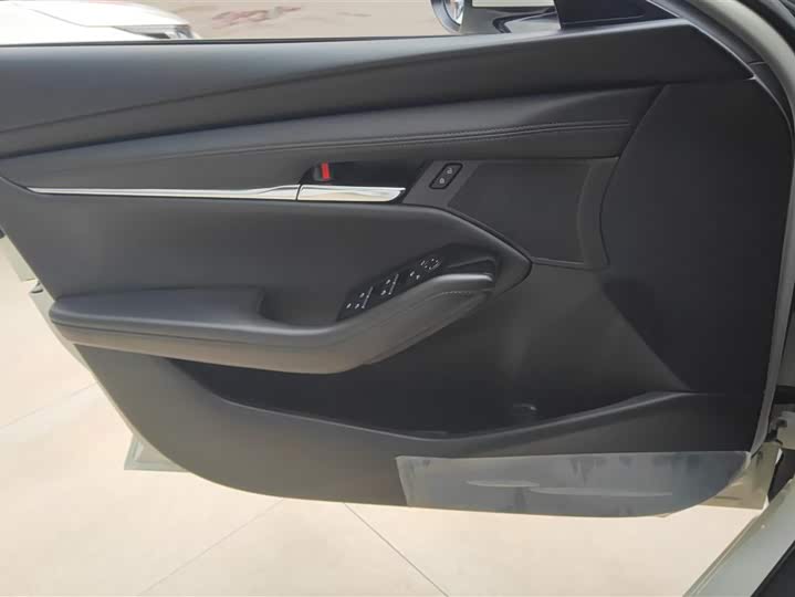 Фото 7 - Mazda 3 (Axela)