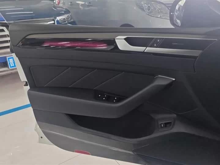 Фото 7 - Volkswagen CC