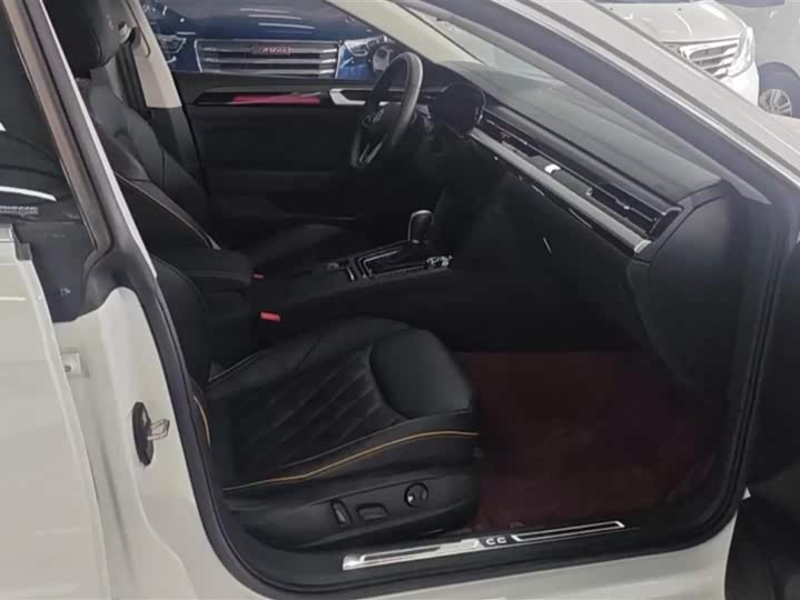 Фото 8 - Volkswagen CC