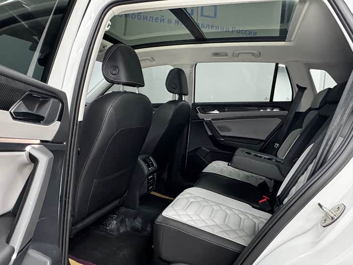 Фото 9 - Volkswagen Tayron