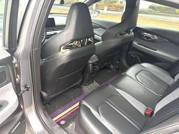 Фото 6 - GAC Trumpchi Empow R