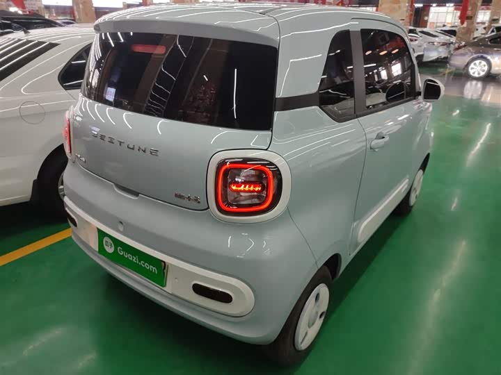 Фото 7 - Bestune Pony