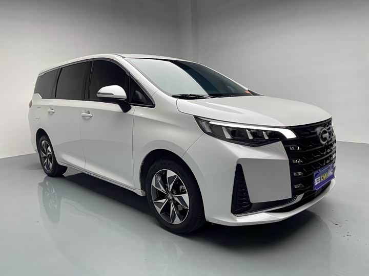 Фото 2 - GAC Trumpchi M6