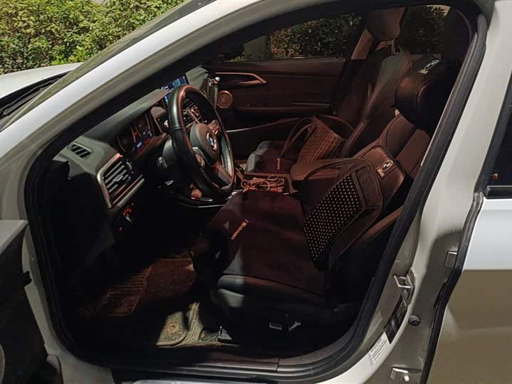 Фото 9 - BMW 1 Series