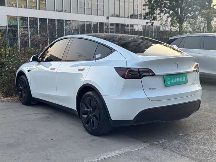 Фото 5 - Tesla Model Y