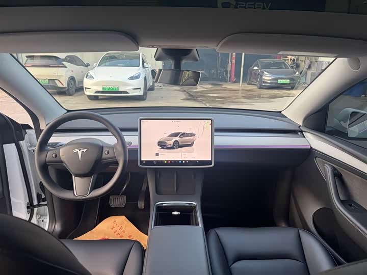 Фото 8 - Tesla Model Y