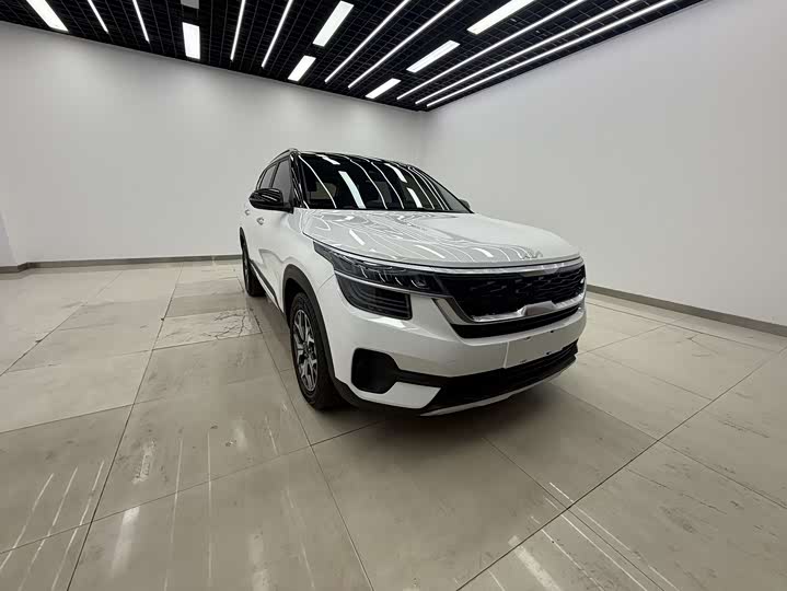 Фото 3 - Kia KX3