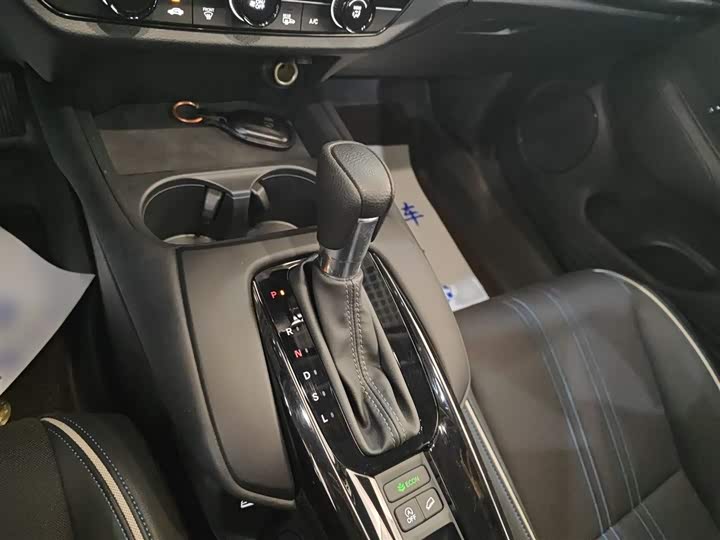 Фото 8 - Honda HR-V