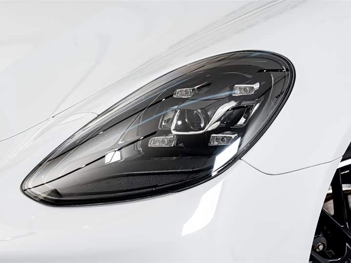 Фото 4 - Porsche Panamera