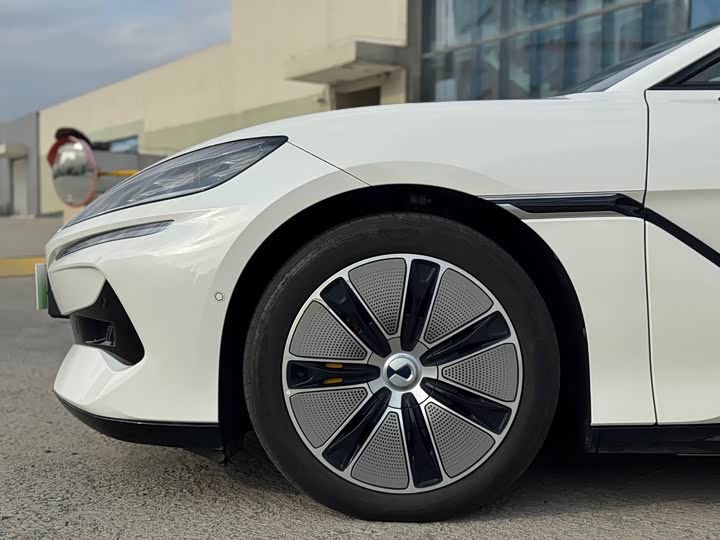 Фото 5 - Denza Z9GT