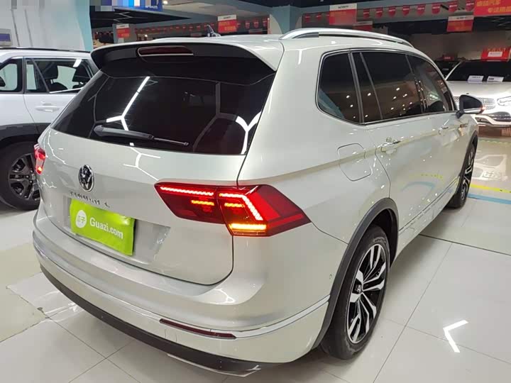 Фото 7 - Volkswagen Tiguan L Pro