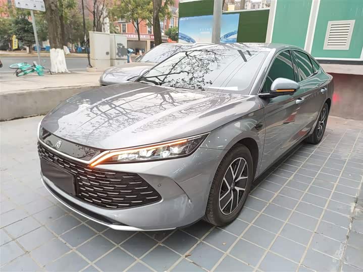 Фото 2 - BYD Qin L