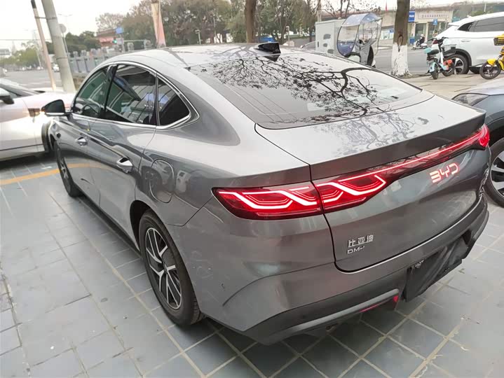 Фото 5 - BYD Qin L