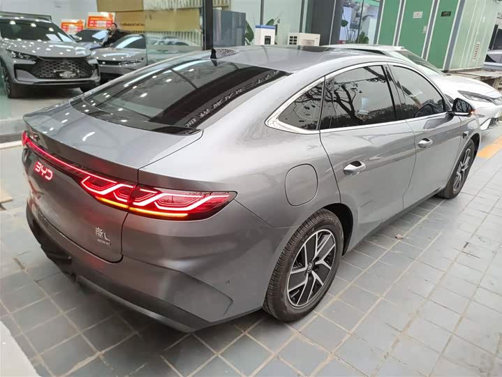 Фото 7 - BYD Qin L