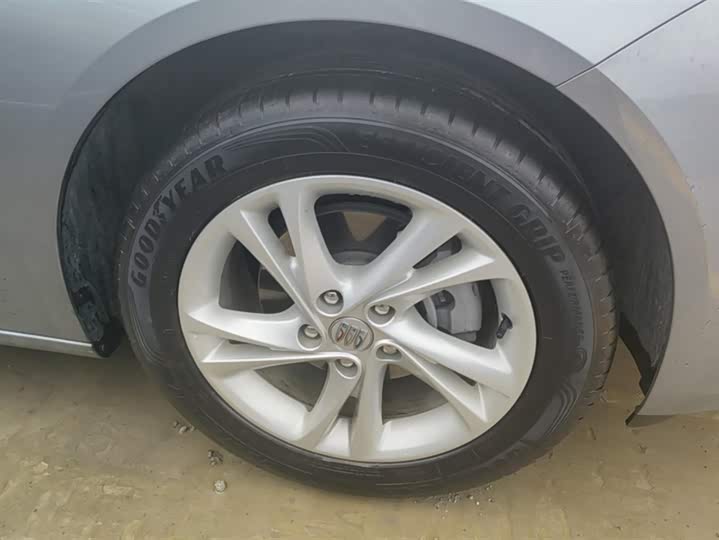 Фото 6 - Buick Regal