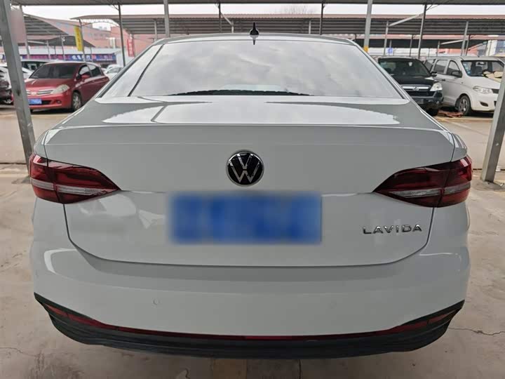 Фото 6 - Volkswagen Lavida