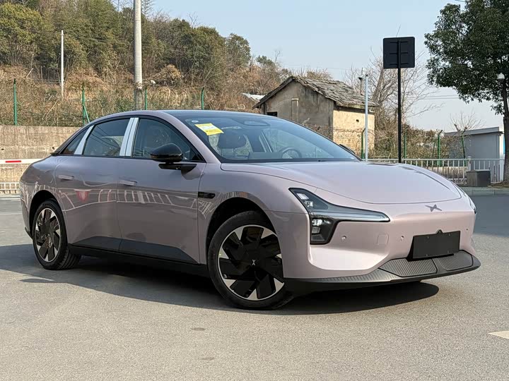 Фото 3 - XPeng Mona M03