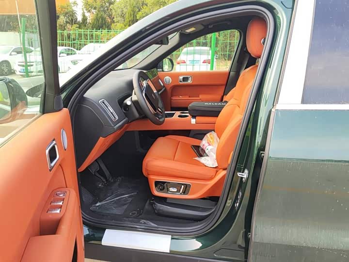 Фото 2 - LiXiang L9