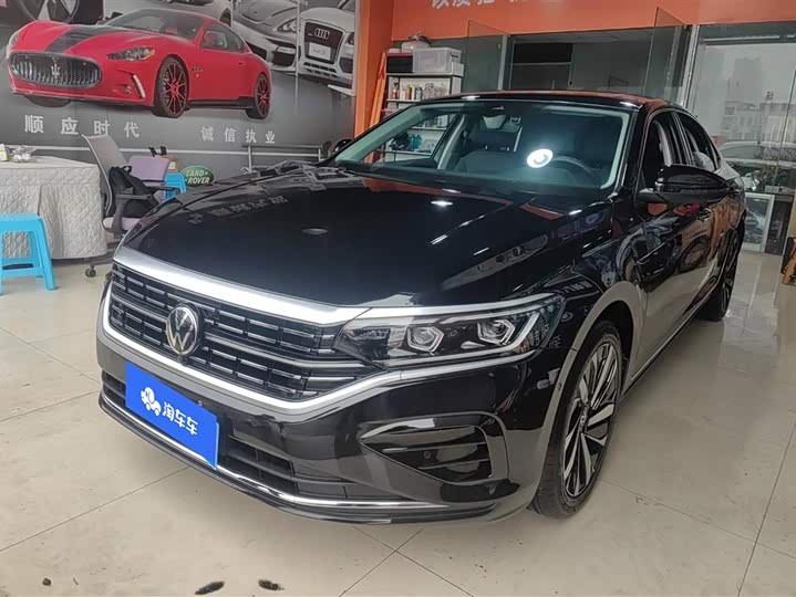 Фото 1 - Volkswagen Passat