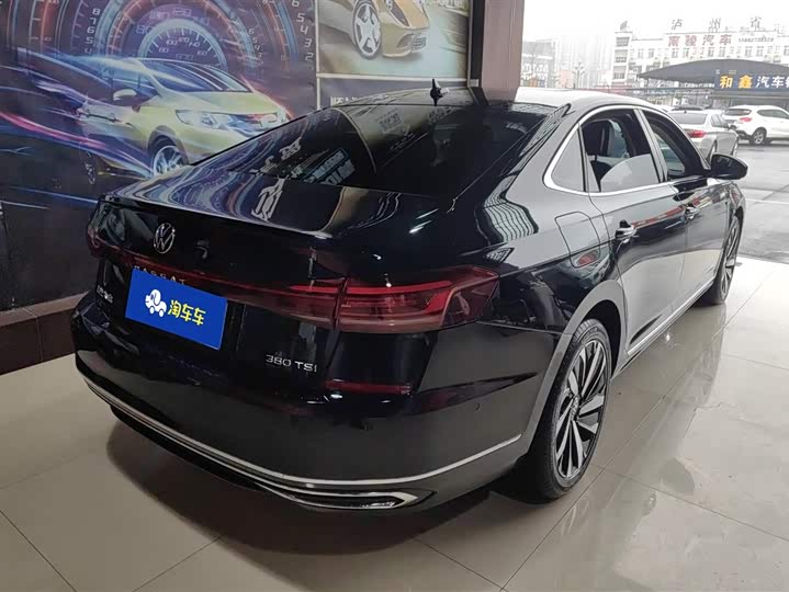 Фото 3 - Volkswagen Passat