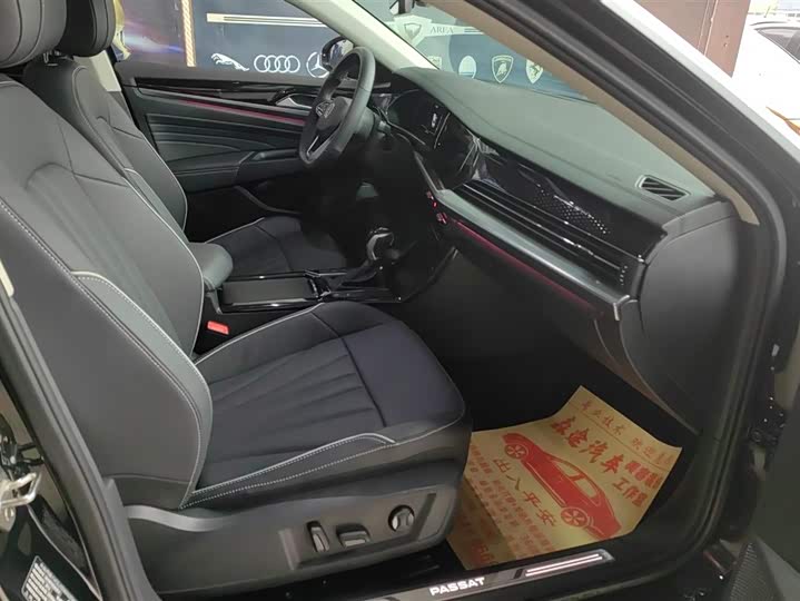 Фото 8 - Volkswagen Passat