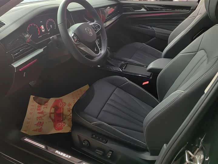 Фото 9 - Volkswagen Passat