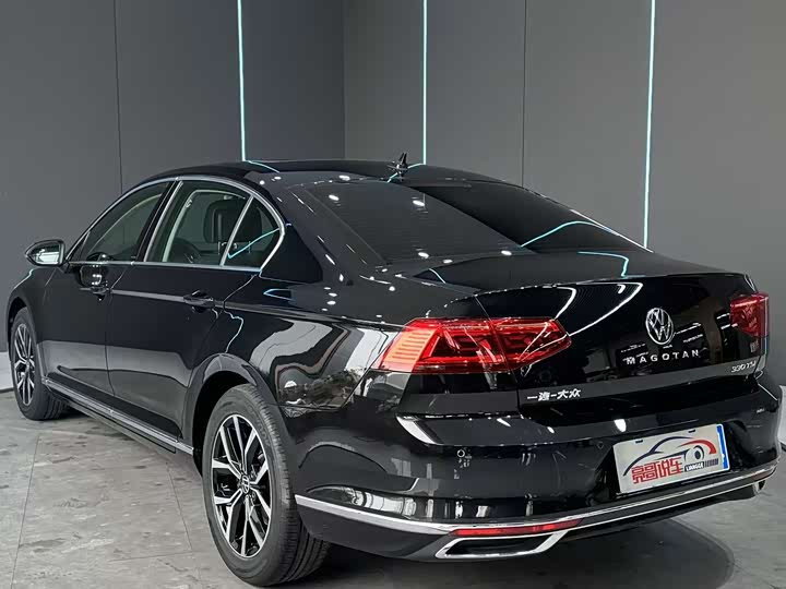 Фото 8 - Volkswagen Magotan